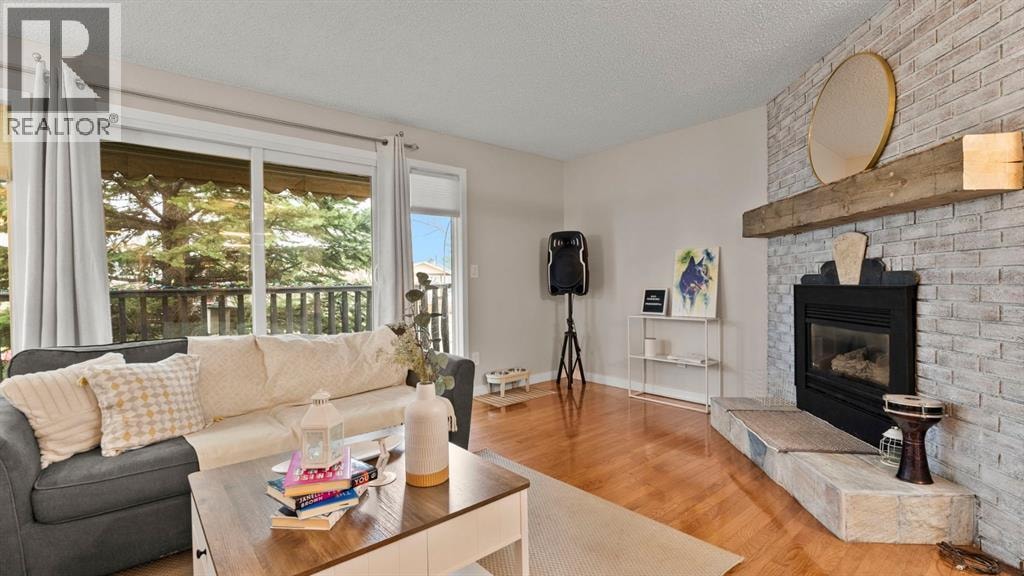 2416 Woodview Drive SW — photo 12