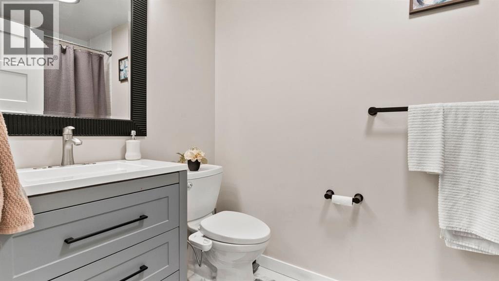 2416 Woodview Drive SW — photo 14