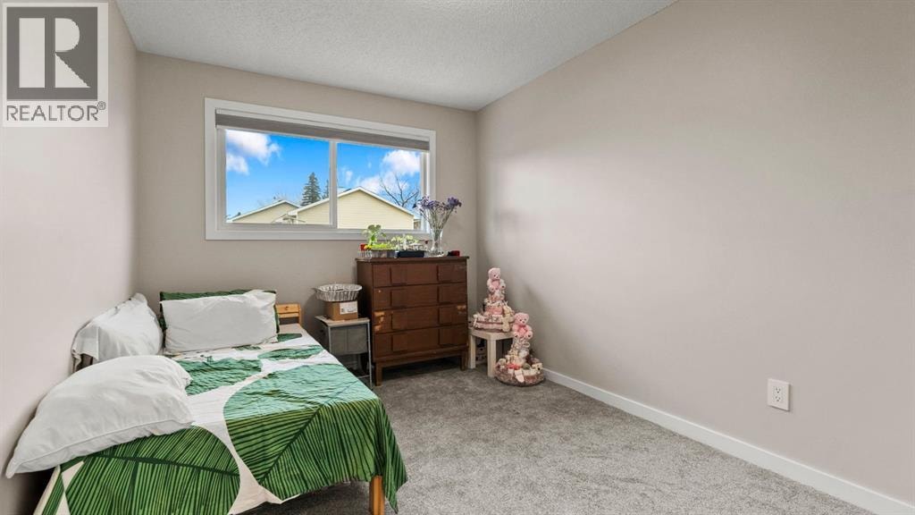 2416 Woodview Drive SW — photo 17