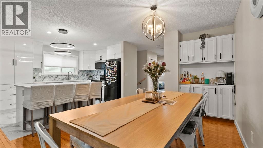 2416 Woodview Drive SW — photo 9