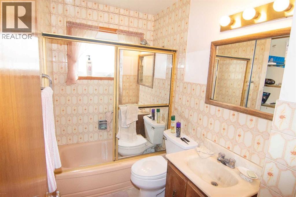 3403 19 Street NW — photo 24