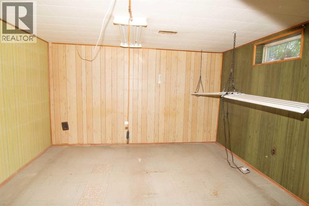 3403 19 Street NW — photo 30