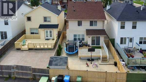 16 Saddletree Close NE — photo 6