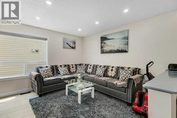 16 Saddletree Close NE — photo 12