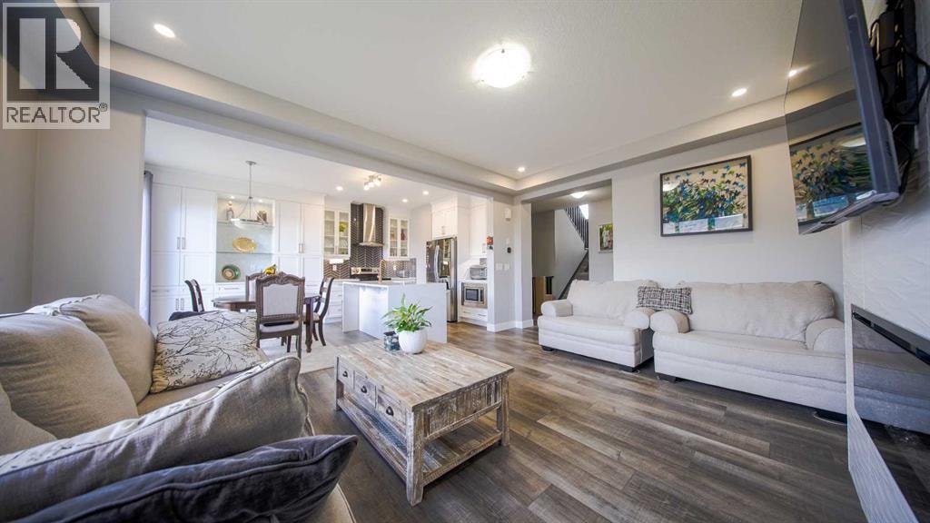 74 Carrington Crescent NW — photo 10