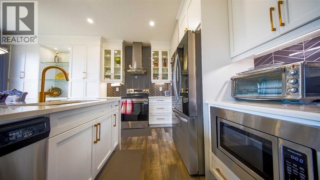 74 Carrington Crescent NW — photo 15