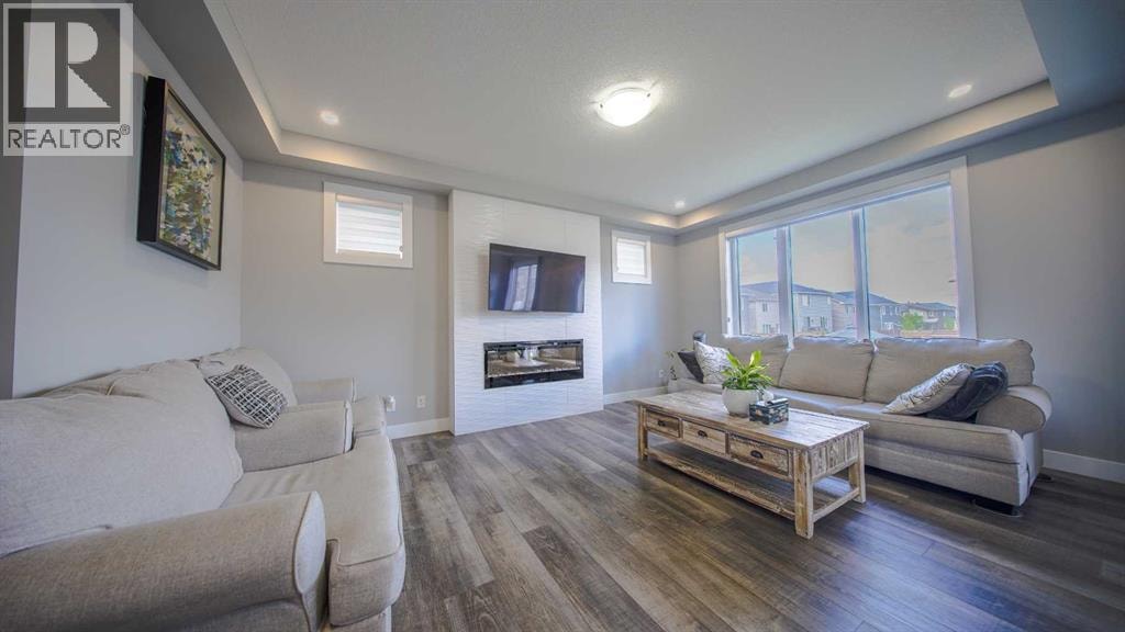 74 Carrington Crescent NW — photo 7