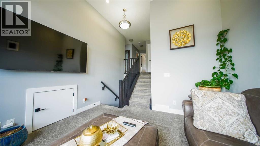 74 Carrington Crescent NW — photo 23