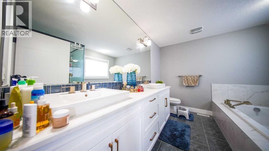 74 Carrington Crescent NW — photo 36
