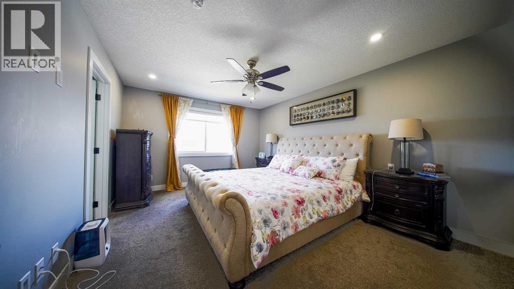 74 Carrington Crescent NW — photo 34