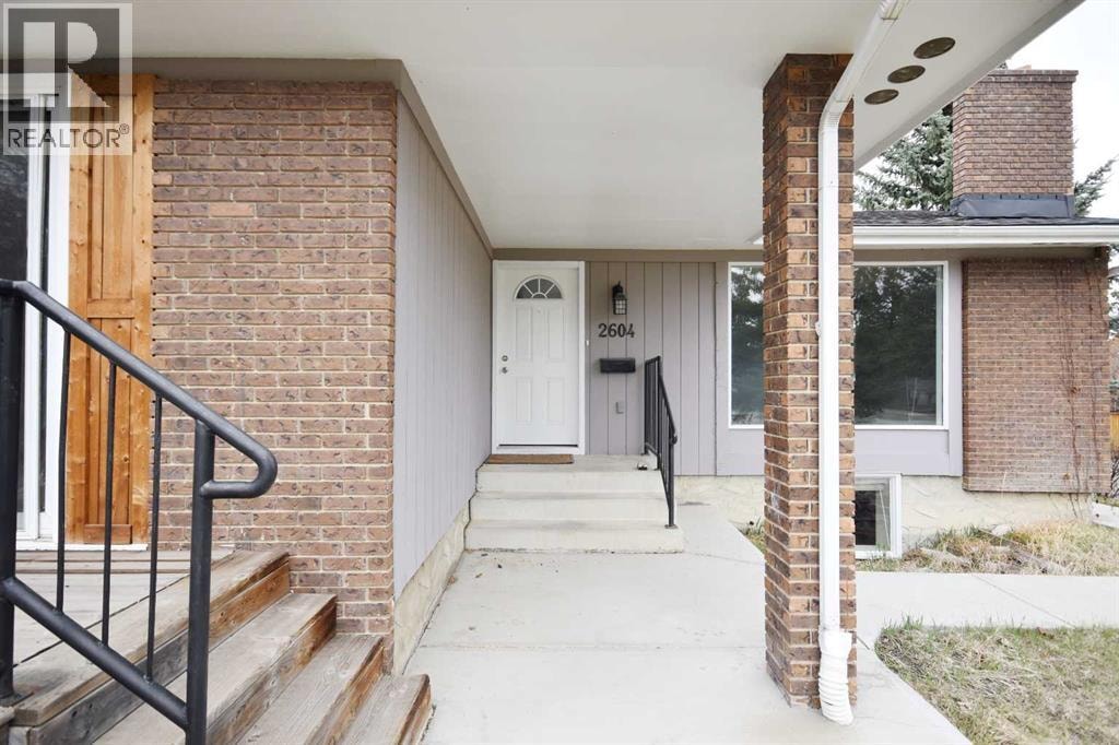 2604 106 Avenue SW — photo 4
