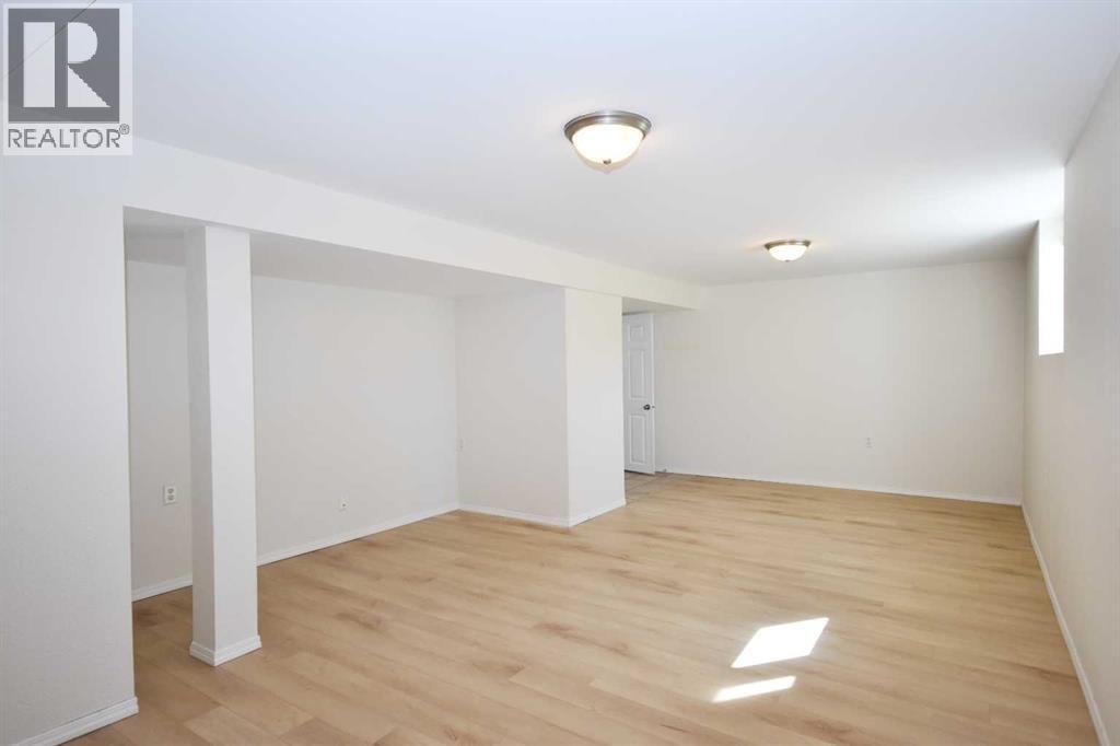2604 106 Avenue SW — photo 26