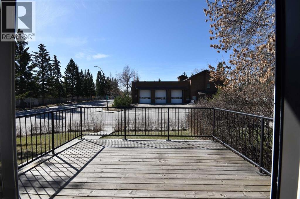 2604 106 Avenue SW — photo 14