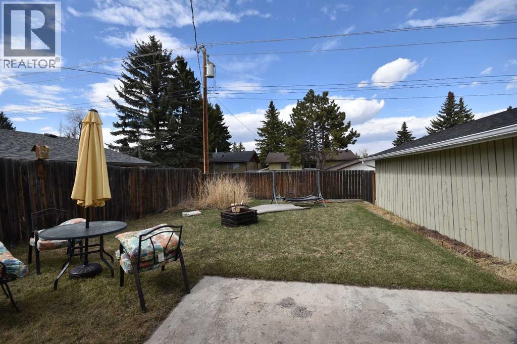 2604 106 Avenue SW — photo 40