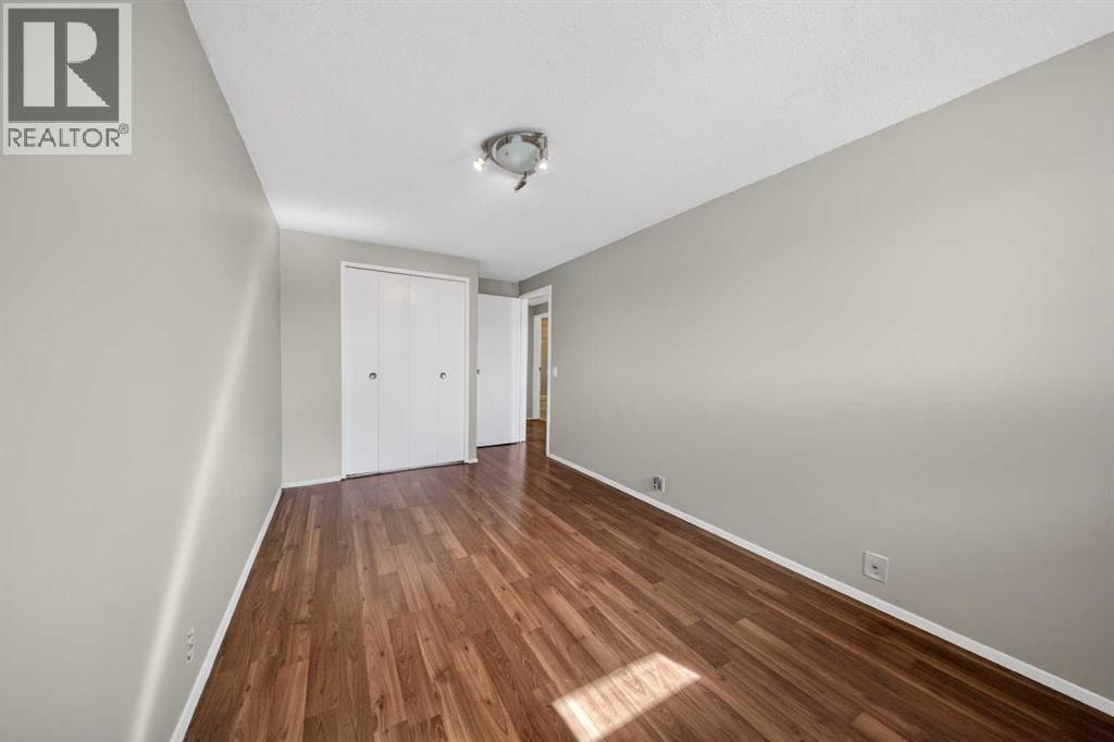 520 43 Street SE — photo 13