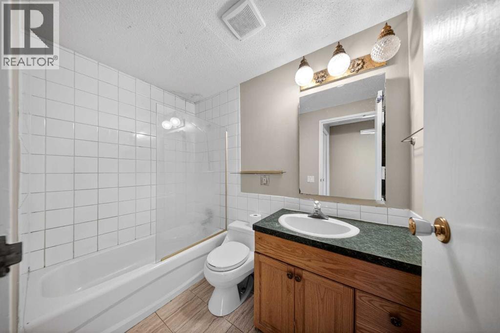 520 43 Street SE — photo 20
