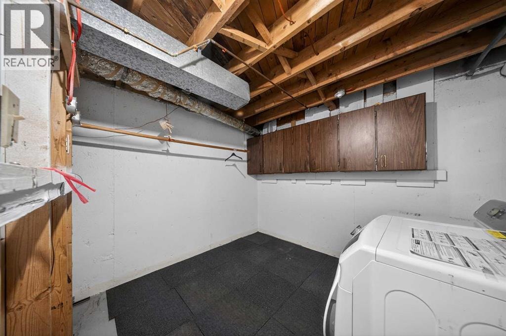 520 43 Street SE — photo 21