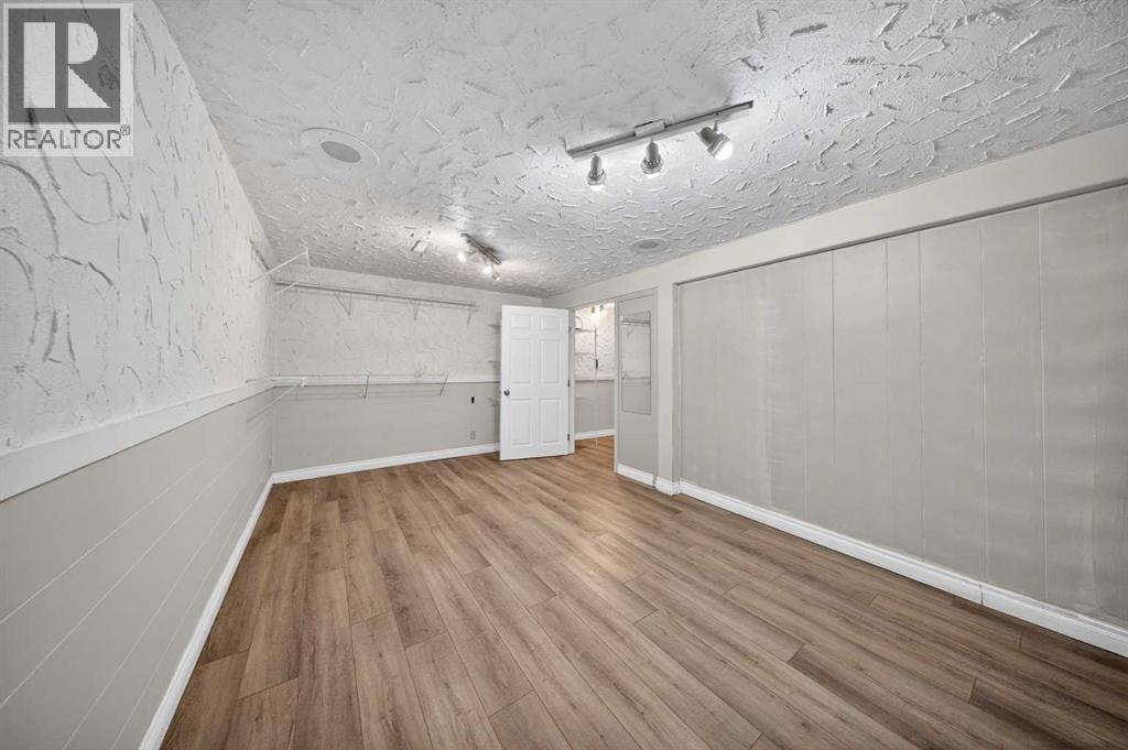 520 43 Street SE — photo 25