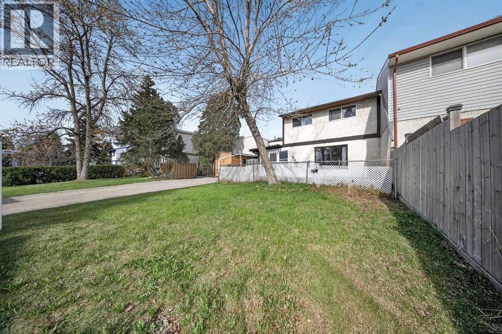 520 43 Street SE — photo 36