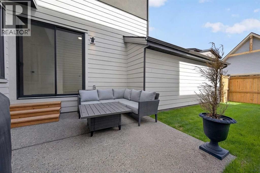 267 Bluerock Avenue SW — photo 38