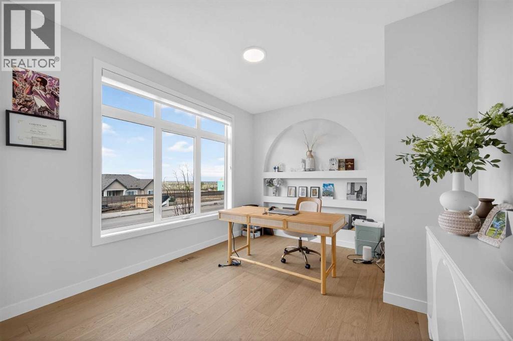 267 Bluerock Avenue SW — photo 4