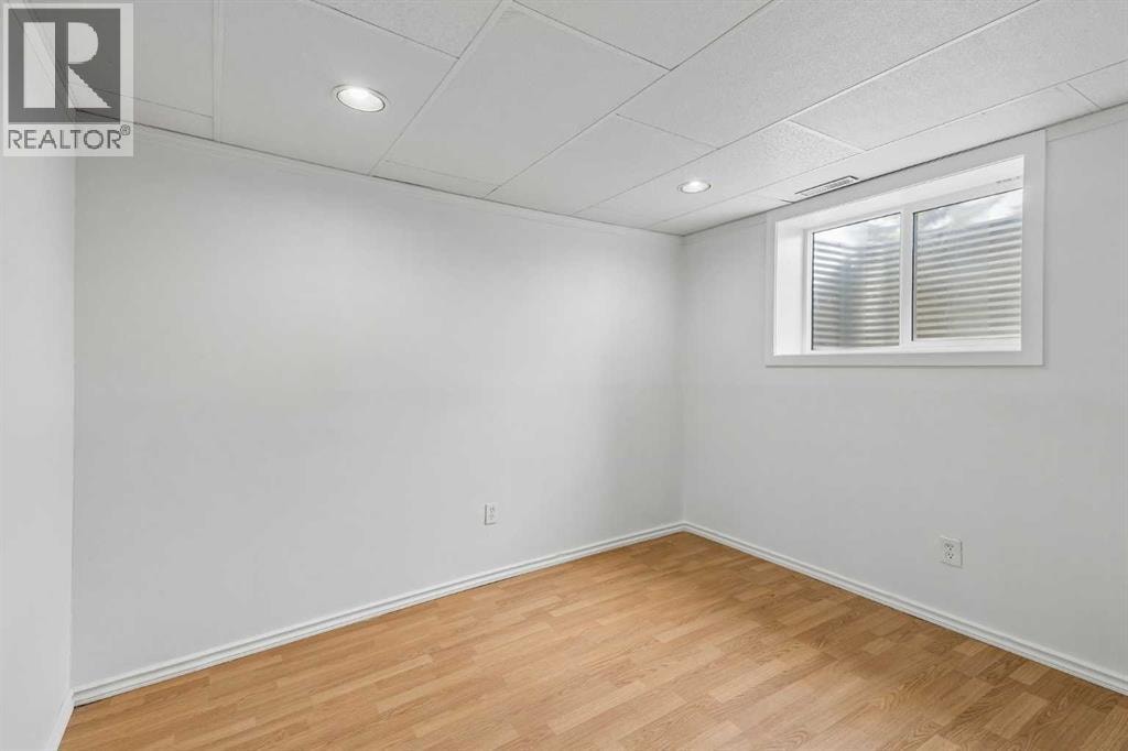 83 Appletree Close SE — photo 22