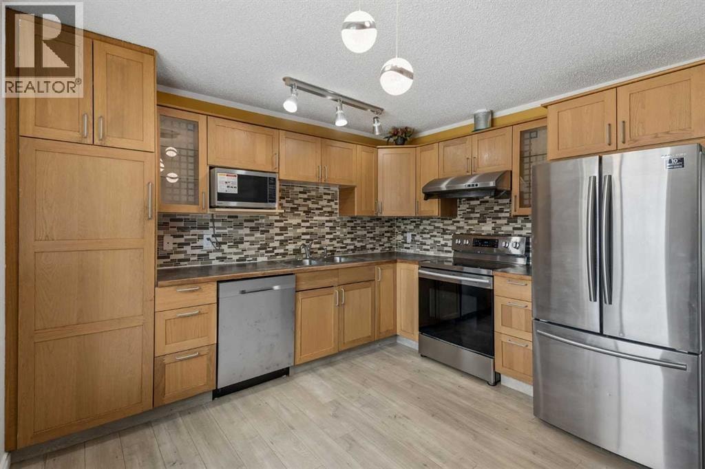 83 Appletree Close SE — photo 7