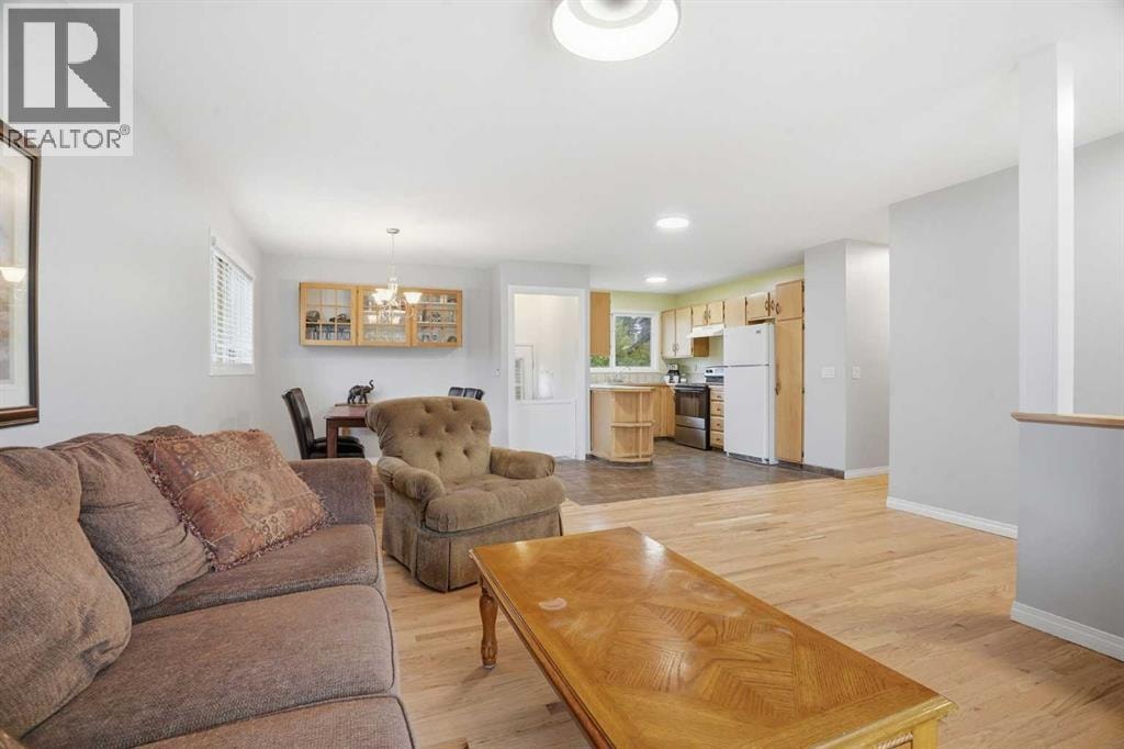 101 Aspen Crescent — photo 11
