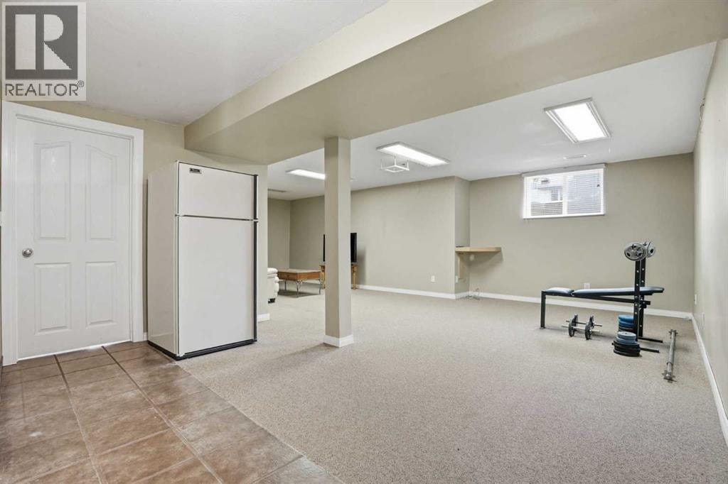 101 Aspen Crescent — photo 26