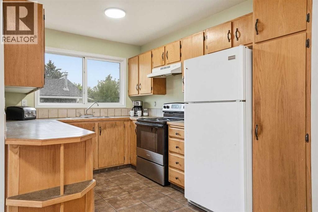 101 Aspen Crescent — photo 14