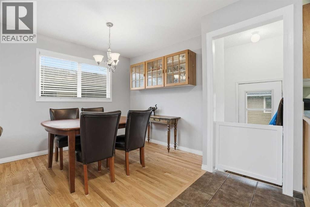 101 Aspen Crescent — photo 17