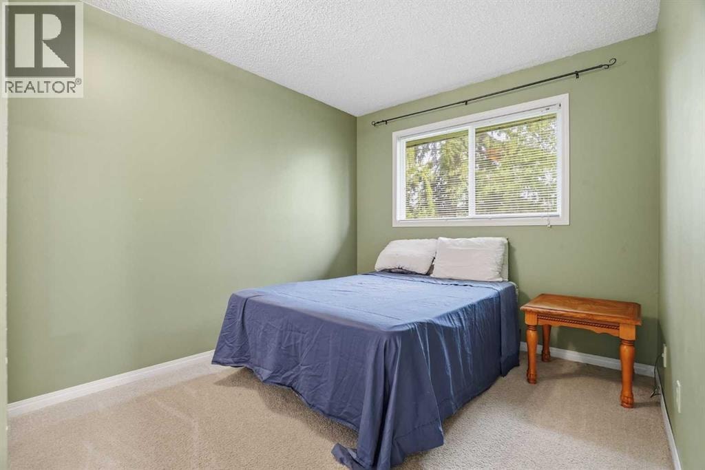 101 Aspen Crescent — photo 21