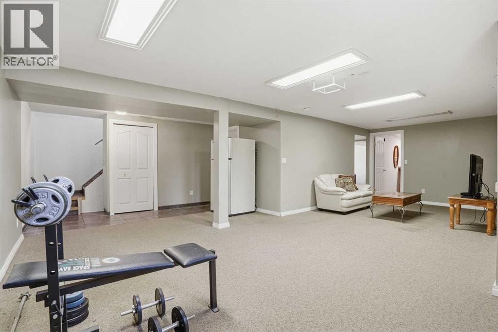 101 Aspen Crescent — photo 28