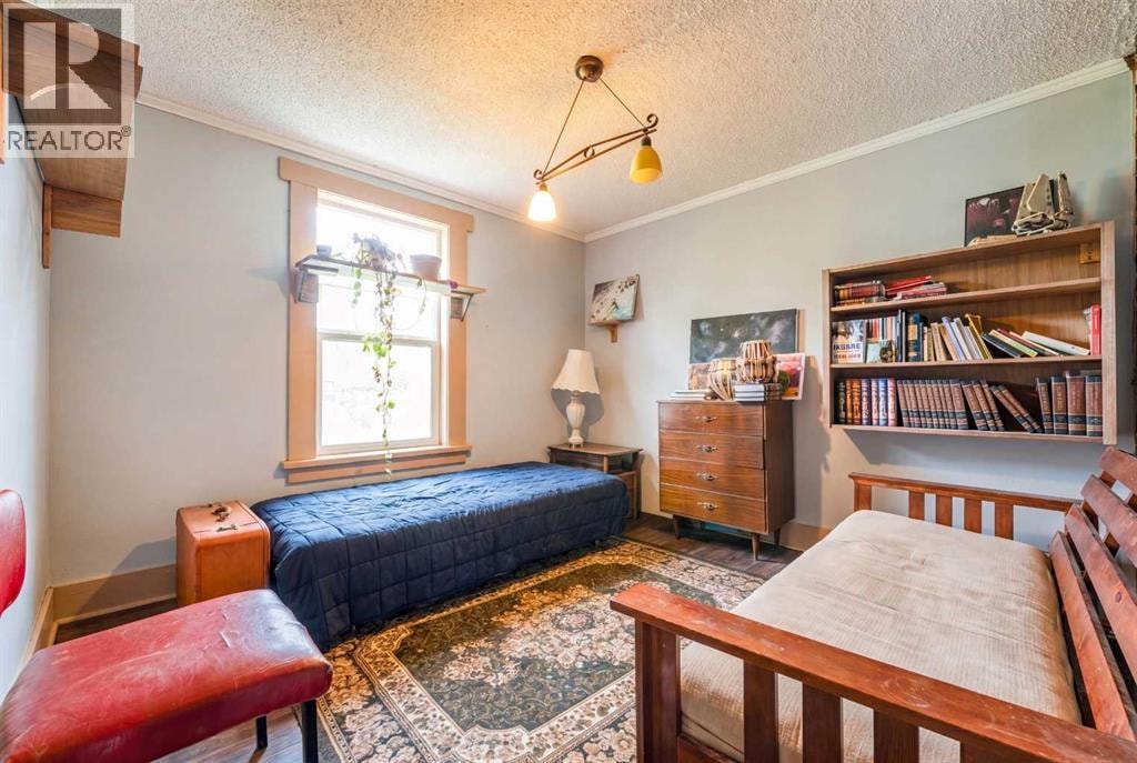 2108 8 Street SE — photo 6