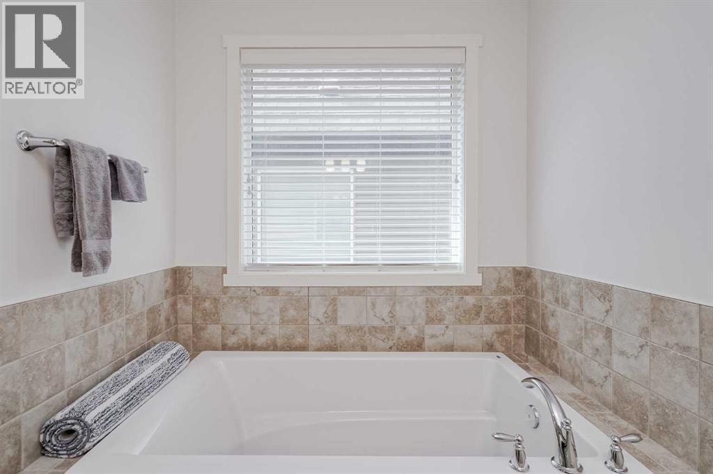 225 Kingsmere Cove SE — photo 30