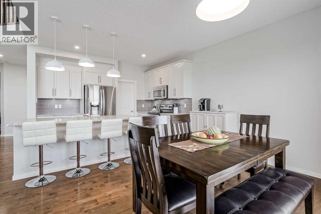 225 Kingsmere Cove SE — photo 10