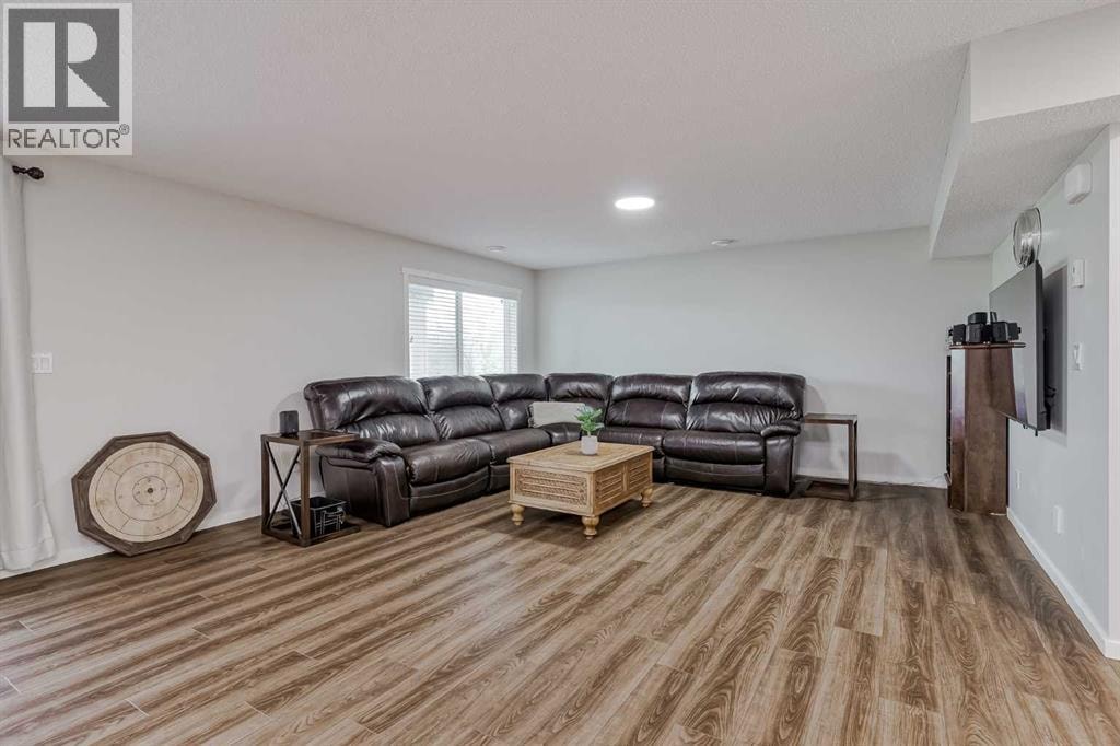 225 Kingsmere Cove SE — photo 35