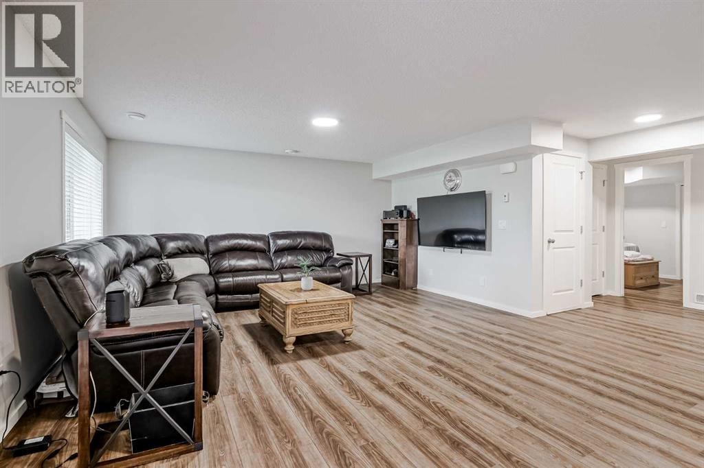 225 Kingsmere Cove SE — photo 36