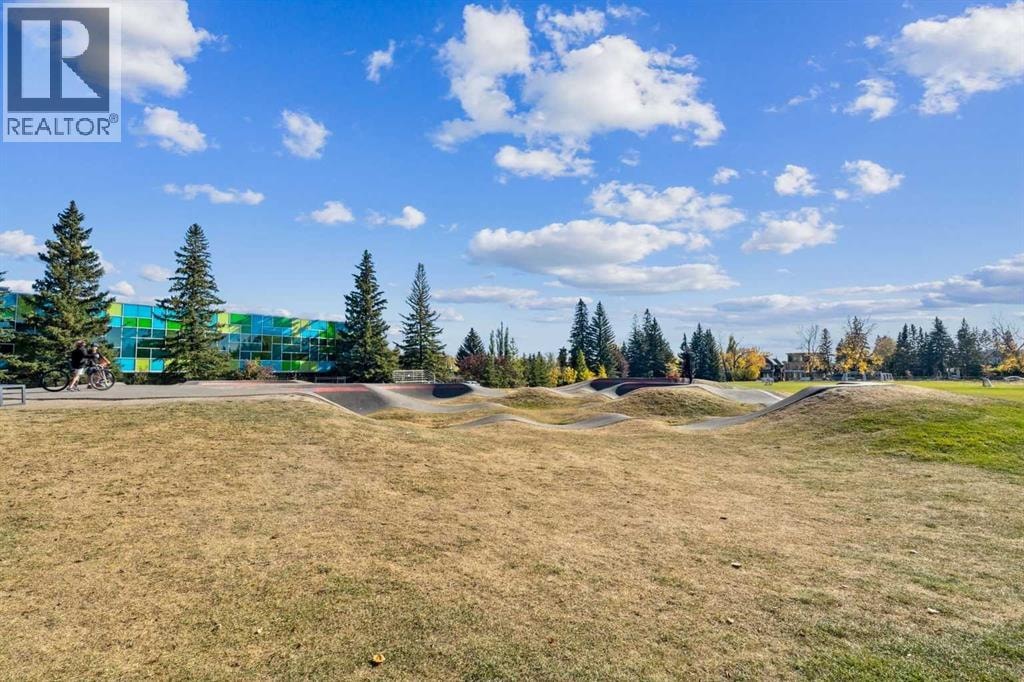 1811 31 Avenue SW — photo 38
