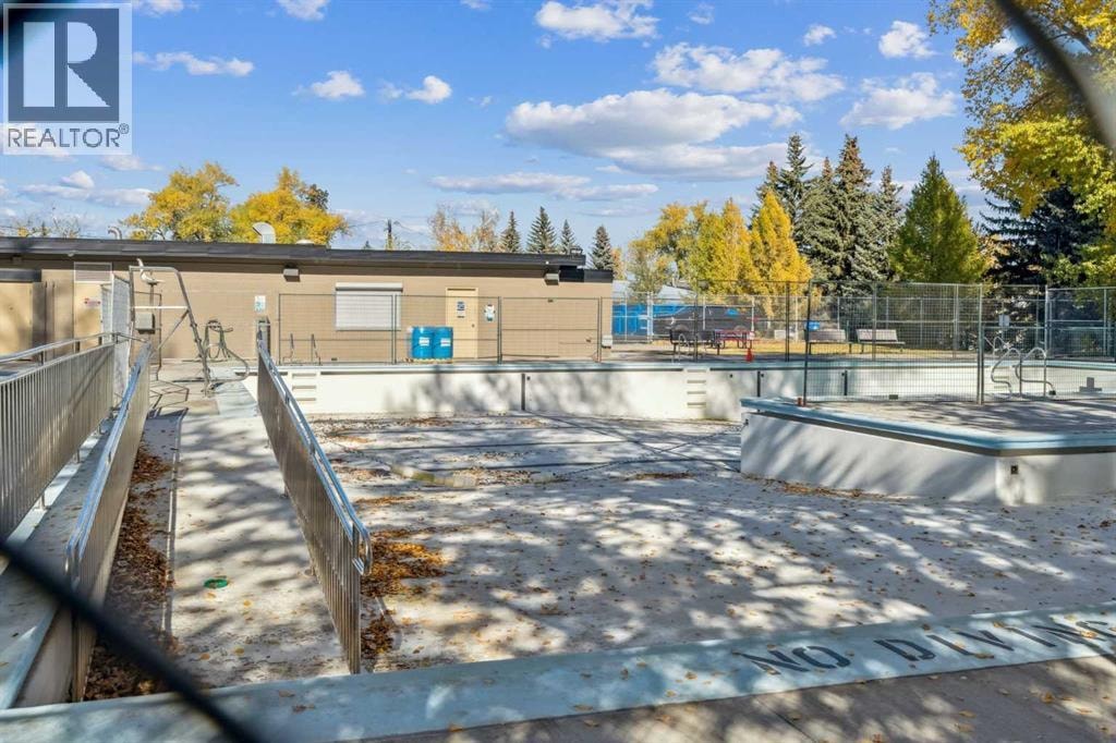 1811 31 Avenue SW — photo 35