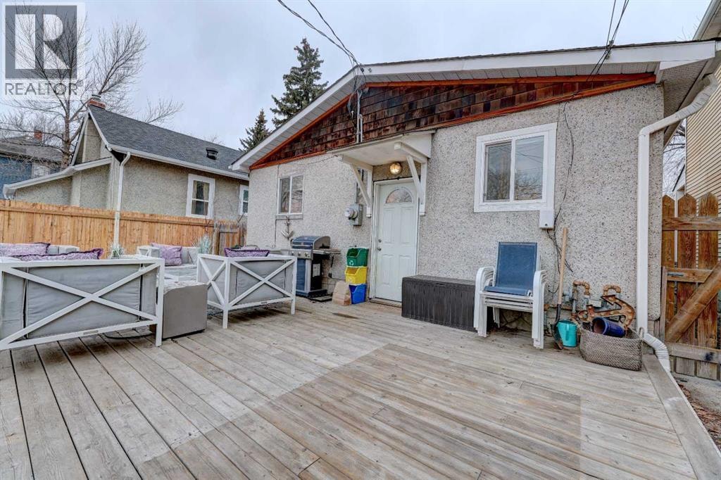 2526 16 Street SE — photo 23