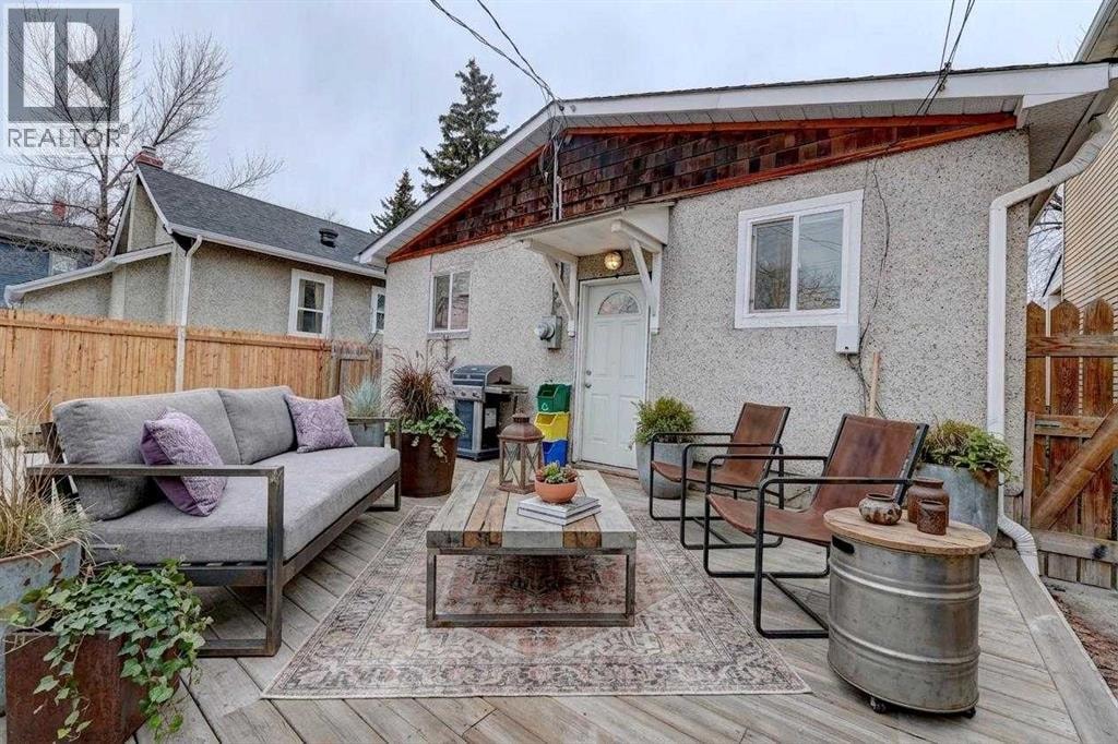 2526 16 Street SE — photo 24