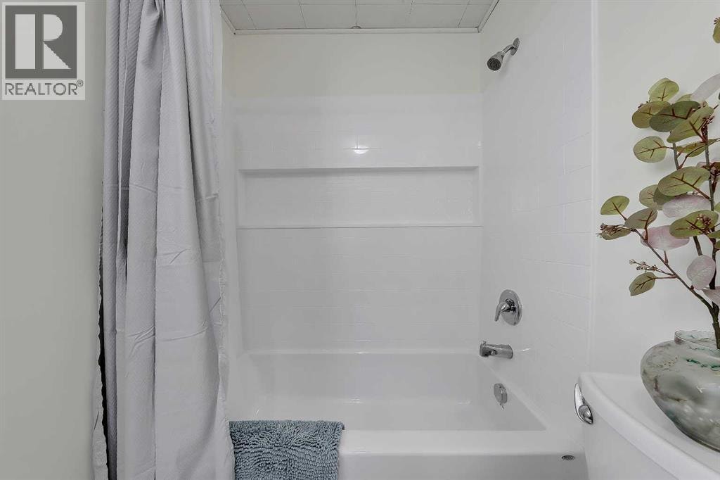 7443 Ogden Road SE — photo 16