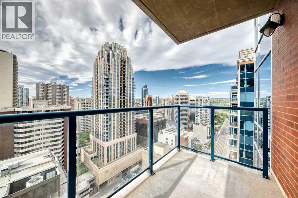 2408, 910 5 Avenue SW — photo 10