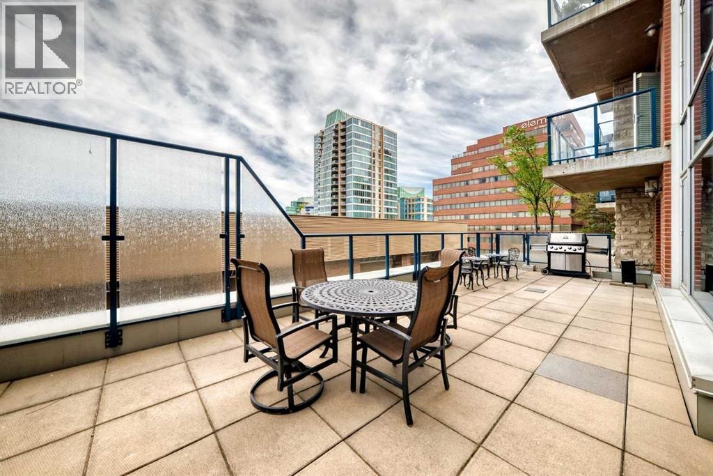 2408, 910 5 Avenue SW — photo 37