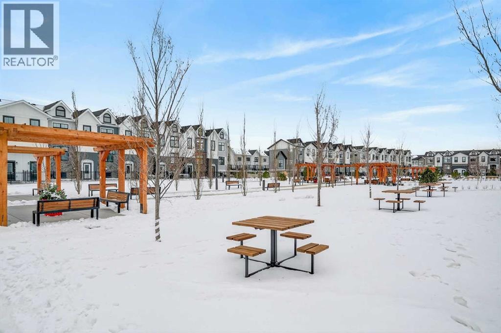 233 Les Jardins Park SE — photo 35
