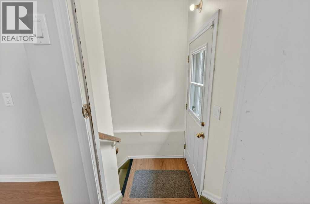 1632 Robson Crescent SE — photo 21