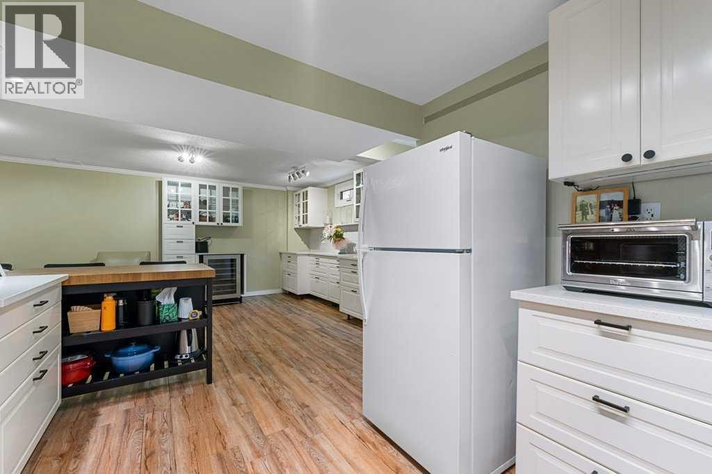 1632 Robson Crescent SE — photo 28