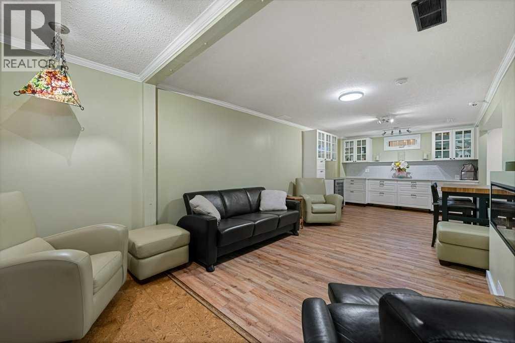 1632 Robson Crescent SE — photo 33