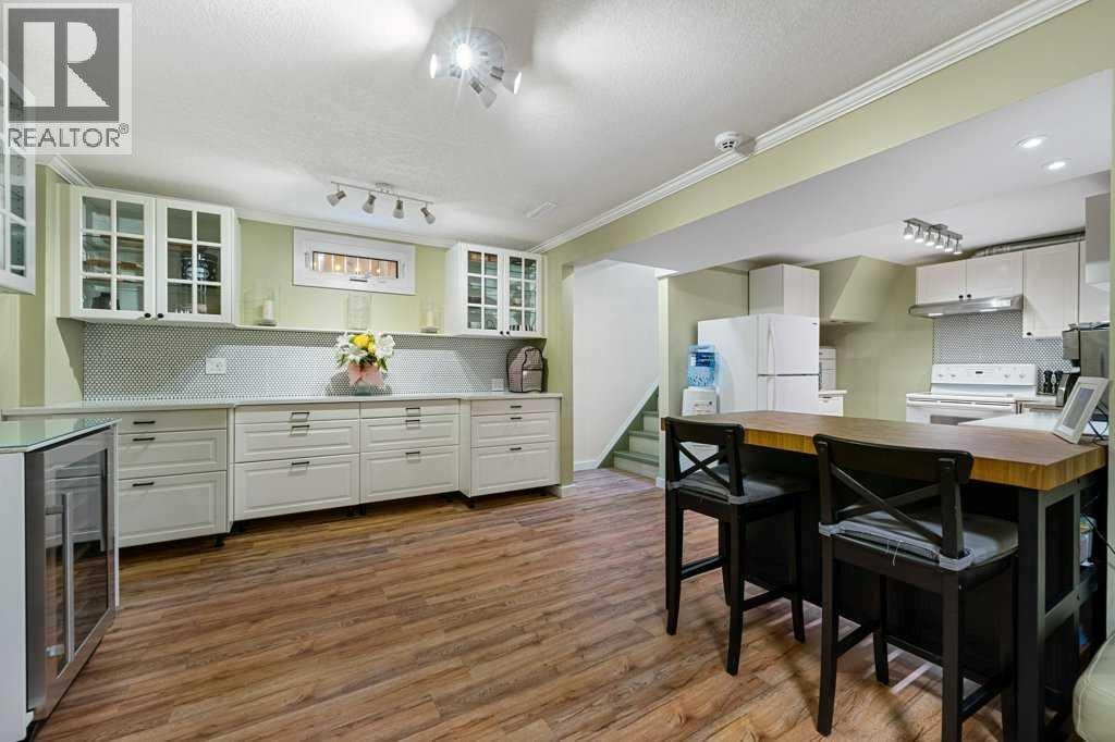 1632 Robson Crescent SE — photo 32